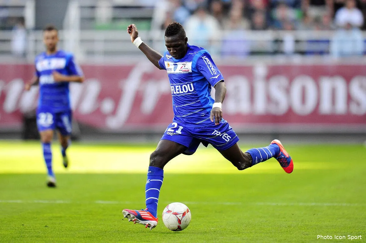 un point pour troyes dans le derby ca lui suffit iconsport noe 150912 601 2041637