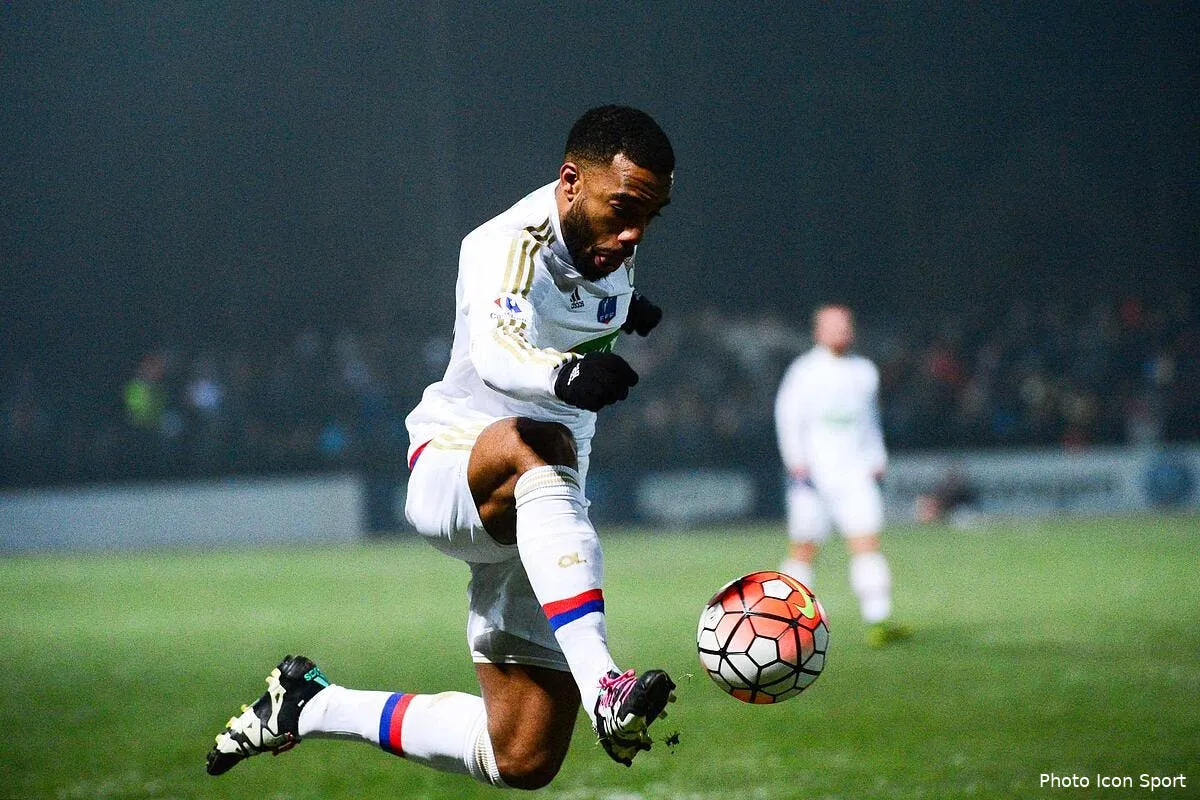 un raid express a 27 me de wolfsburg pour lacazette iconsport win 200116 61 38131695