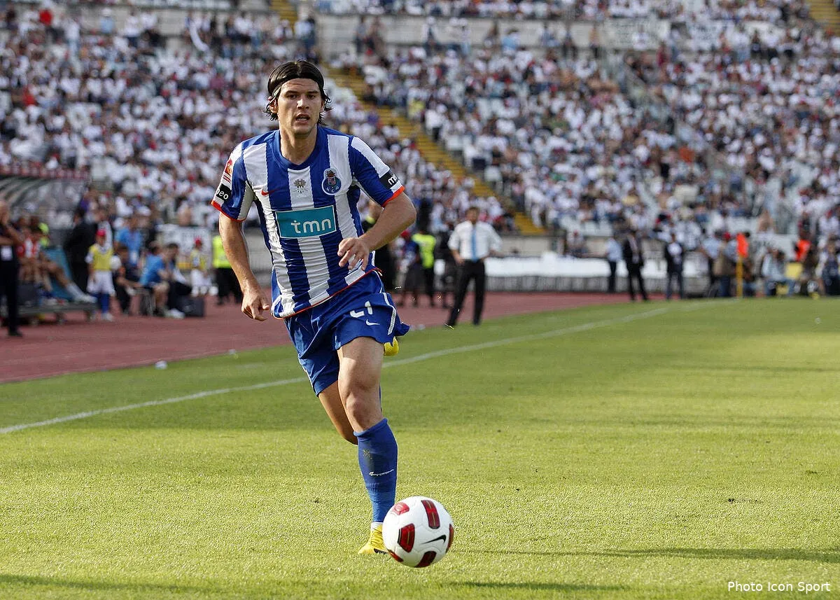 un roumain de porto surveille par l om et l ol iconsport rod 220511 02 0731458