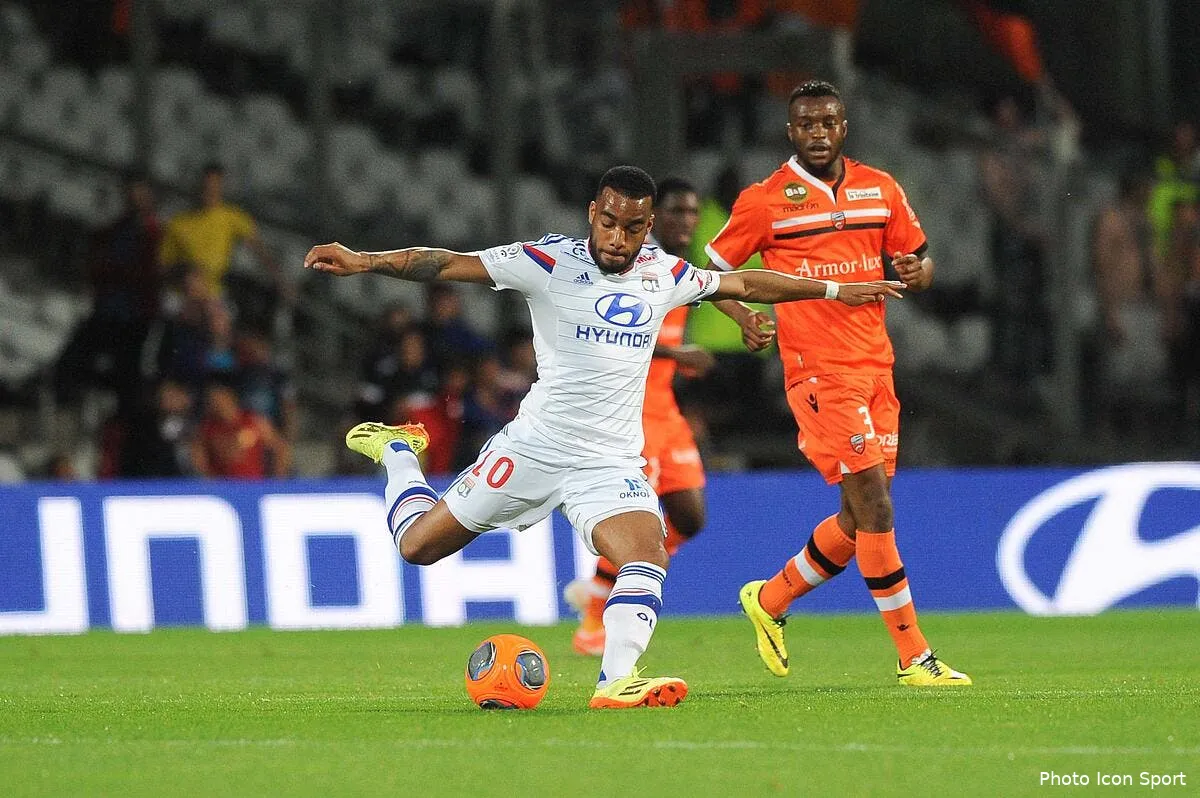 une bataille liverpool newcastle pour lacazette iconsport jpt 100514 08 0586241