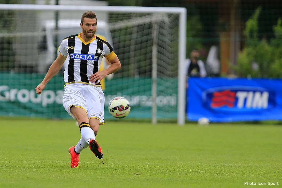 une cible de l ol servie sur un plateau en italie heurtaux114555