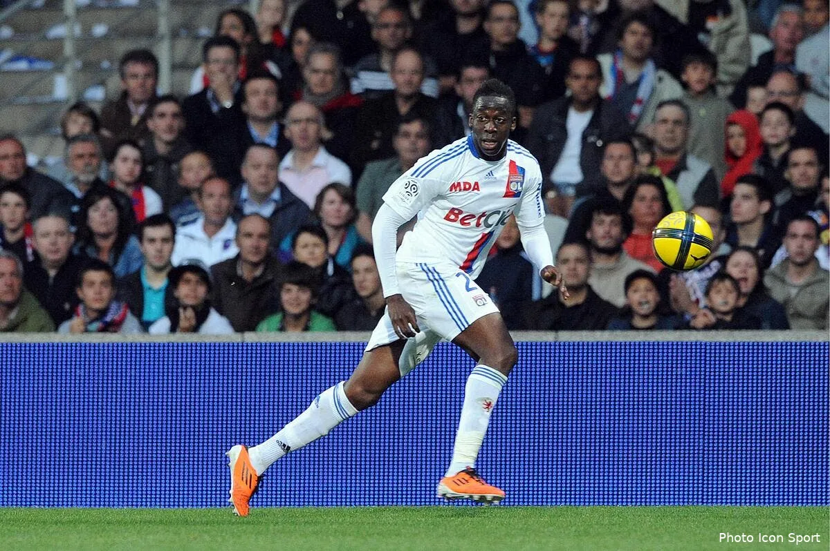 une offre incroyable de man city pour aly cissokho iconsport jpt 270411 99 0321163