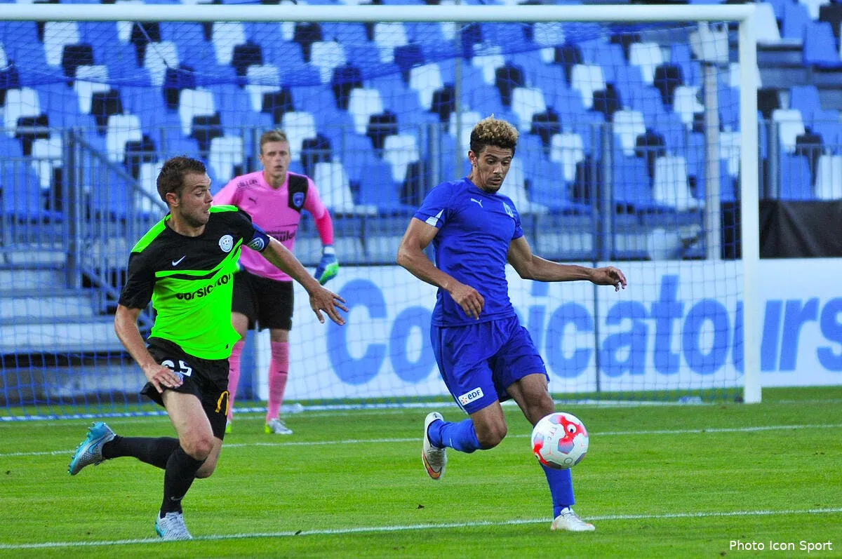 une recrue a 600 000 euros bouclee a l asse iconsport leb 240715 09 21119239