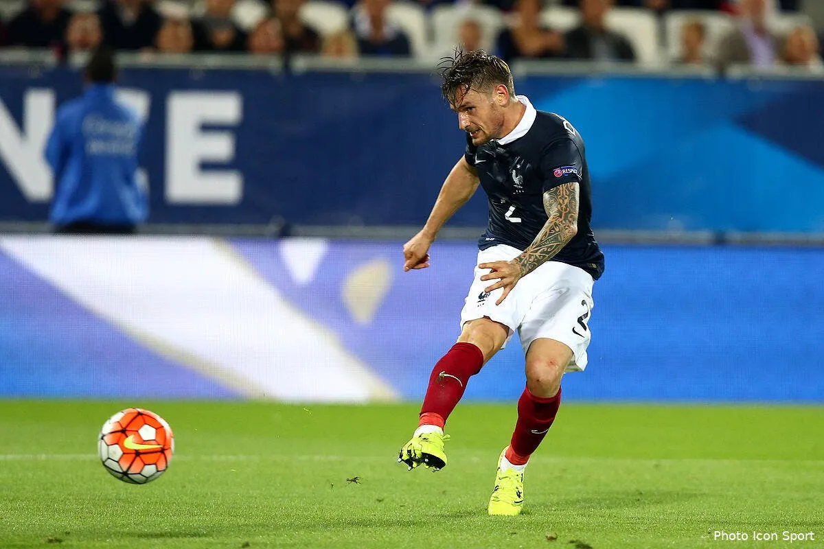 une solution radicale pour debuchy en vue de l euro iconsport blo 070915 10 05122901