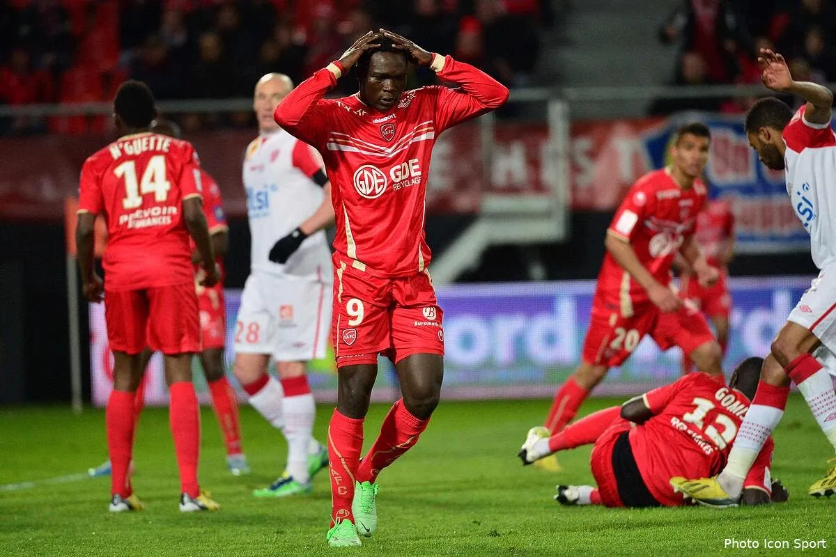 va cherche encore sa vignette d assurance ligue 1 iconsport win 270413 09 0355713