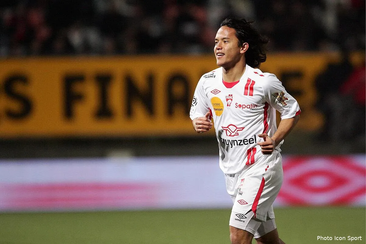 vahirua ira pagayer en chine pour l argent et les nems iconsport mrv221210 01 6437018