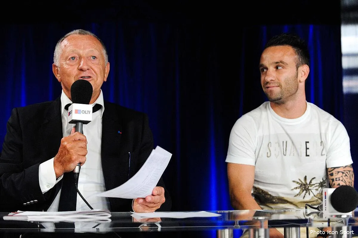 valbuena bientot papa et titulaire lors d ol asse iconsport jpt 110815 02 05124949