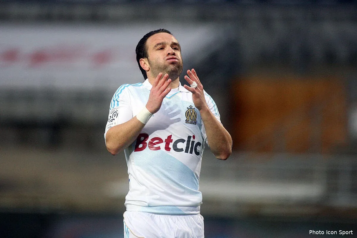 valbuena est perturbe par les bleus iconsport guy 061111 99 5227423