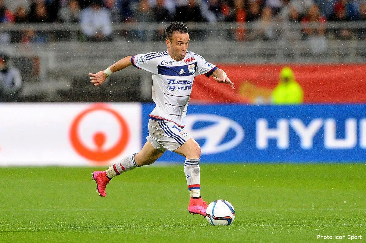 valbuena ne voit pas l ol se crasher en europe iconsport jpt 120915 04 45120763