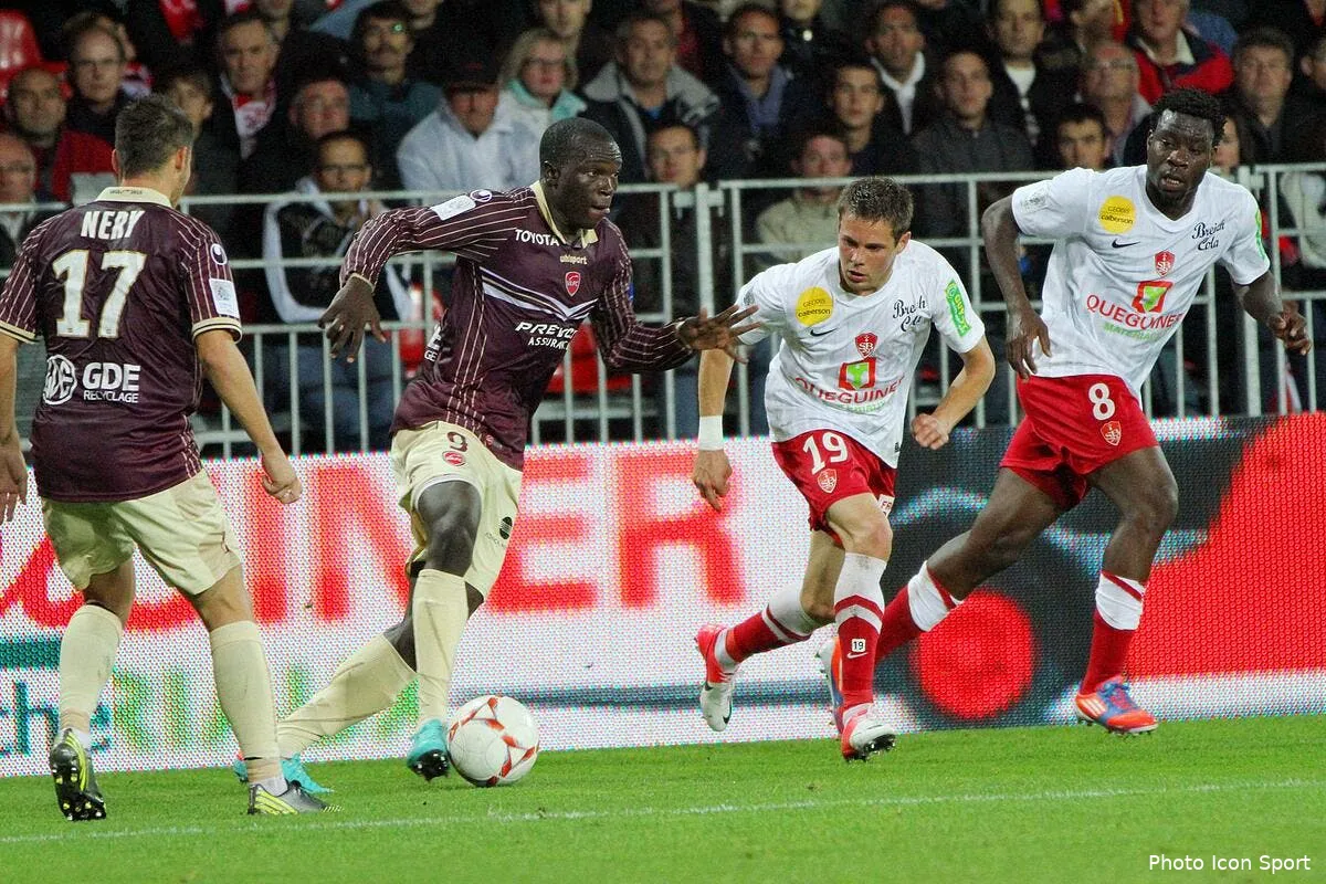 valenciennes crie a l injustice contre la double peine iconsport ker 220912 05 0440132