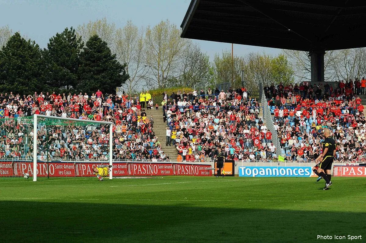 valenciennes pret a accueillir la lille des champions iconsport oap180410 01 0219294