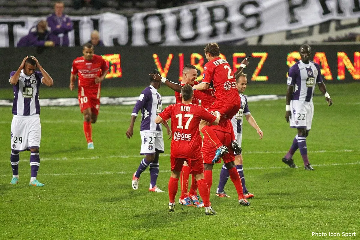 valenciennes sait que la belle affaire etait proche iconsport blo 061012 05 0440688