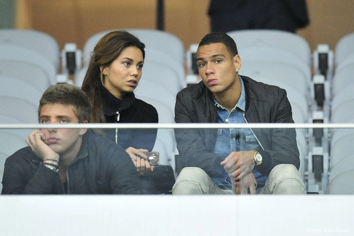 van der wiel sera presente jeudi au psg iconsport noe 020912 99 0439565