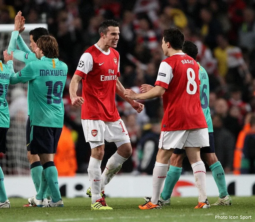 van persie absent contre le barca 67920 16136