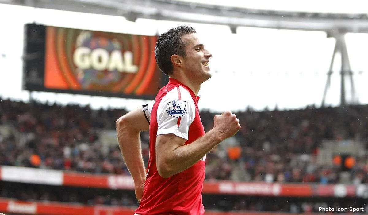 van persie refuse officiellement de prolonger a arsenal iconsport cam 050512 201 1336948