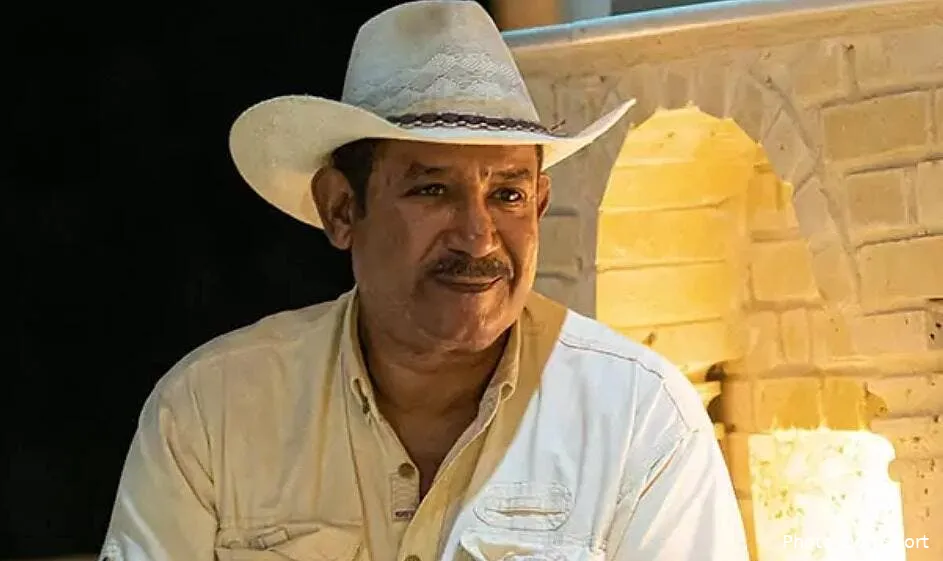 vente om mohamed ajroudi refuse d abdiquer icon sipausa 30361782290369