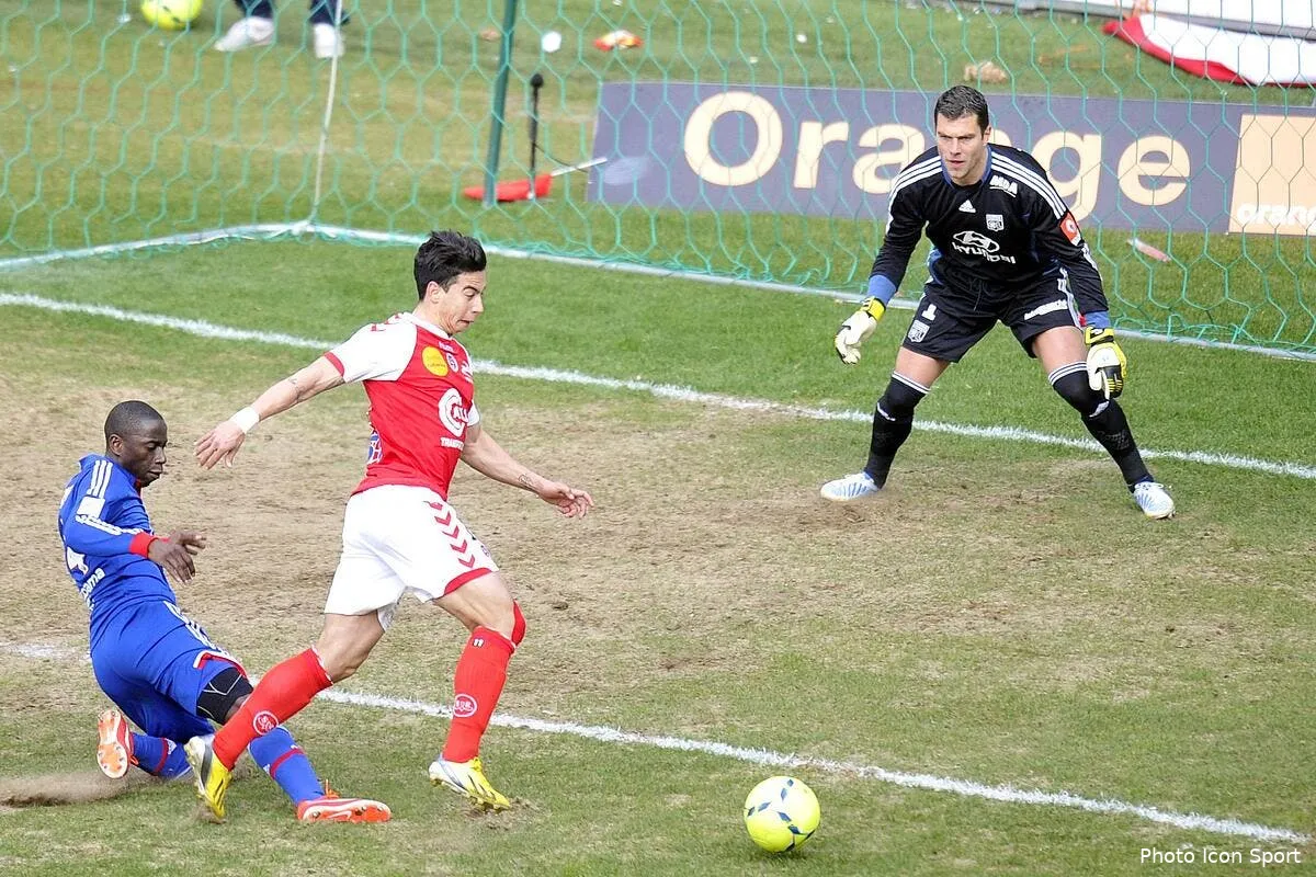 vercoutre a decide de devenir le patron du vestiaire de l ol iconsport noe 070413 25 3454261