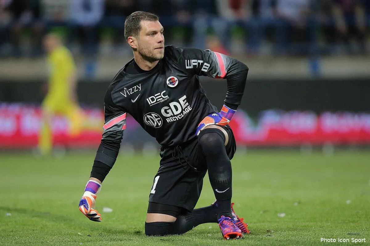 vercoutre c etait l arme fatale de caen contre l om iconsport vmi 100415 01 81117845