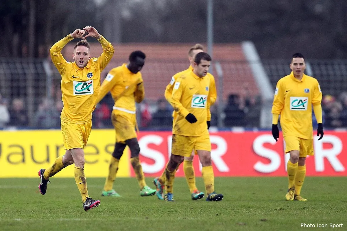 vercoutre et la defense de l ol ont effare epinal iconsport mar 060113 89 0647103