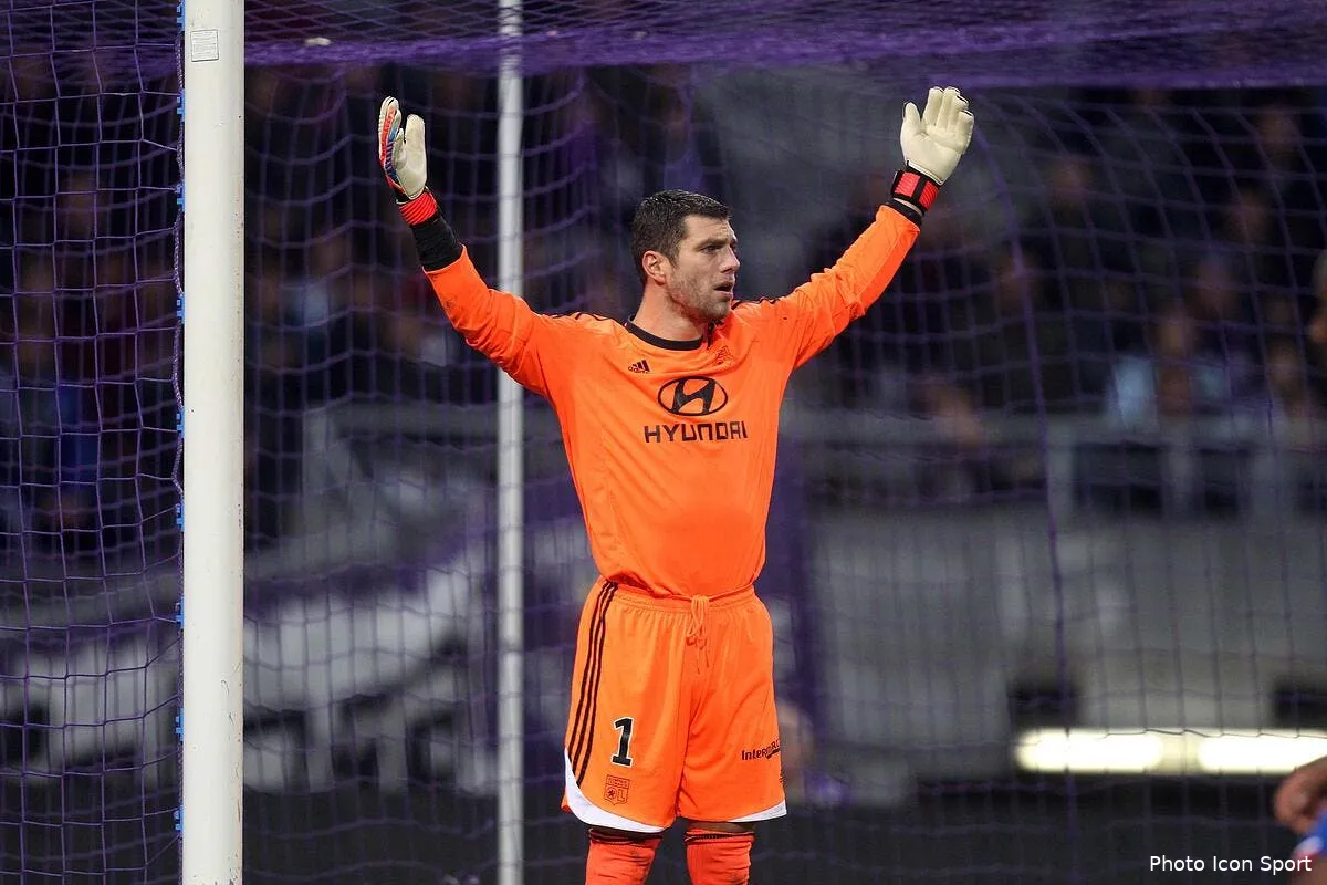 vercoutre la 2cv de l ol ne veut pas polemique avec romeyer iconsport blo 251112 89 6544885