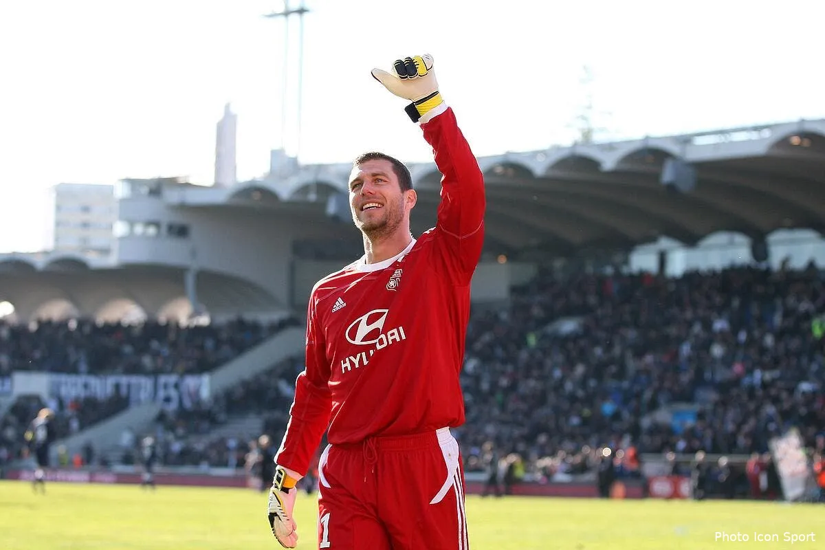 vercoutre part comme un seigneur de l ol iconsport blo 170213 05 2084521