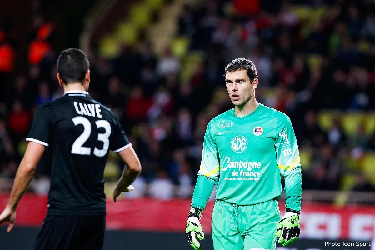 vercoutre refuse de jouer en vert contre l ol iconsport nog 221114 09 3198897