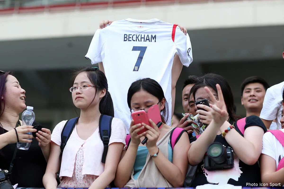 video beckham cree une emeute en chine iconsport vis 180613 12 1159853