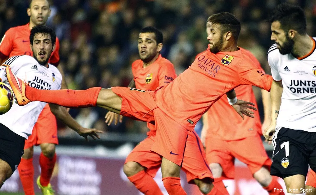 video busquets delivre barcelone a la 94e iconsport mar 301114 05 1198161