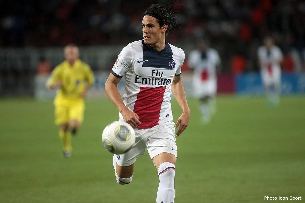 video cavani heureusement le psg ne l a pas achete pour chanter iconsport guy 090813 08 8763615