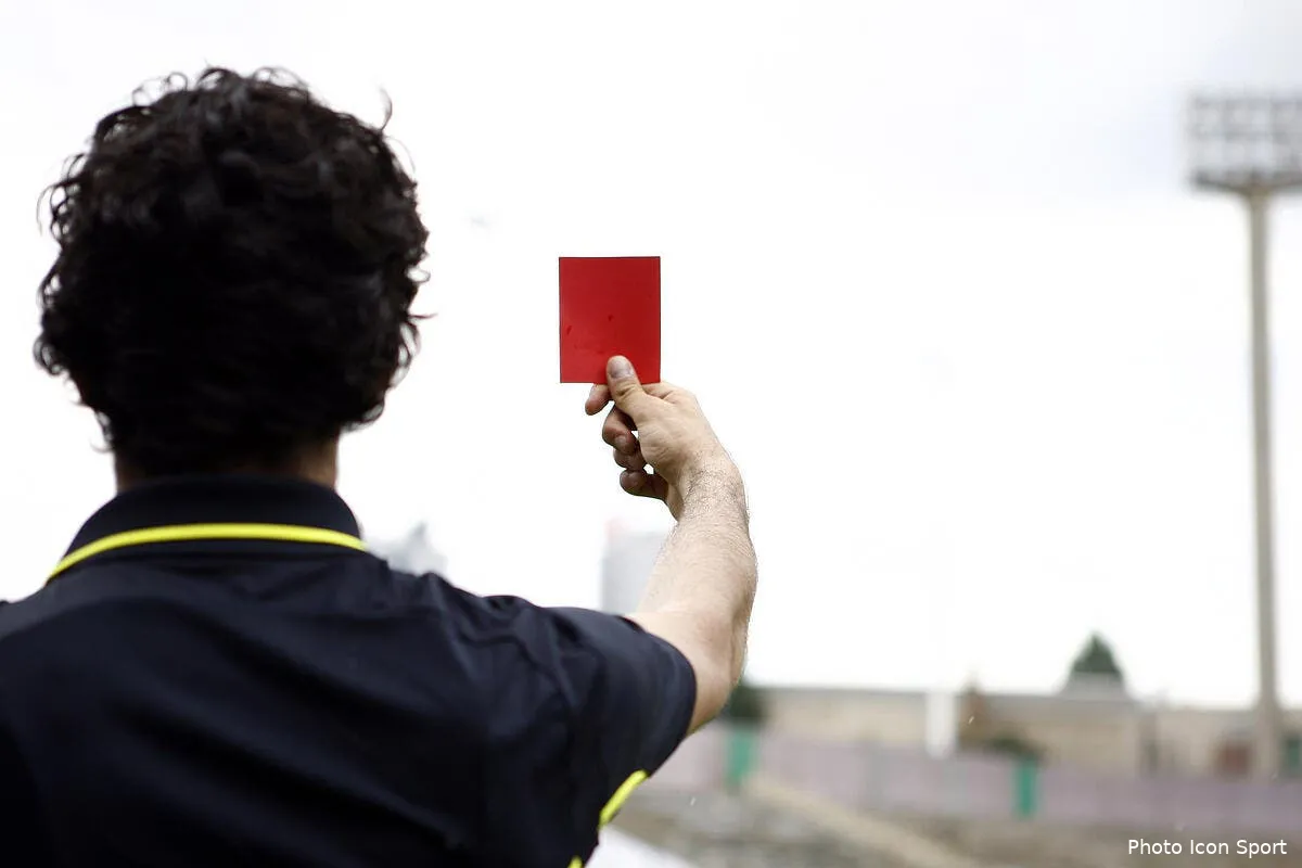 video expulse a l hopital pour simulation iconsport noe 250510 01 2232140