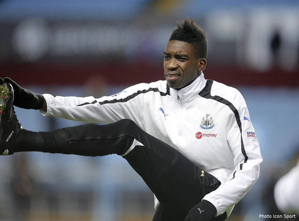 video haidara victime d un tacle monstrueux et impuni avec newcastle iconsport spi 290113 74 1952493