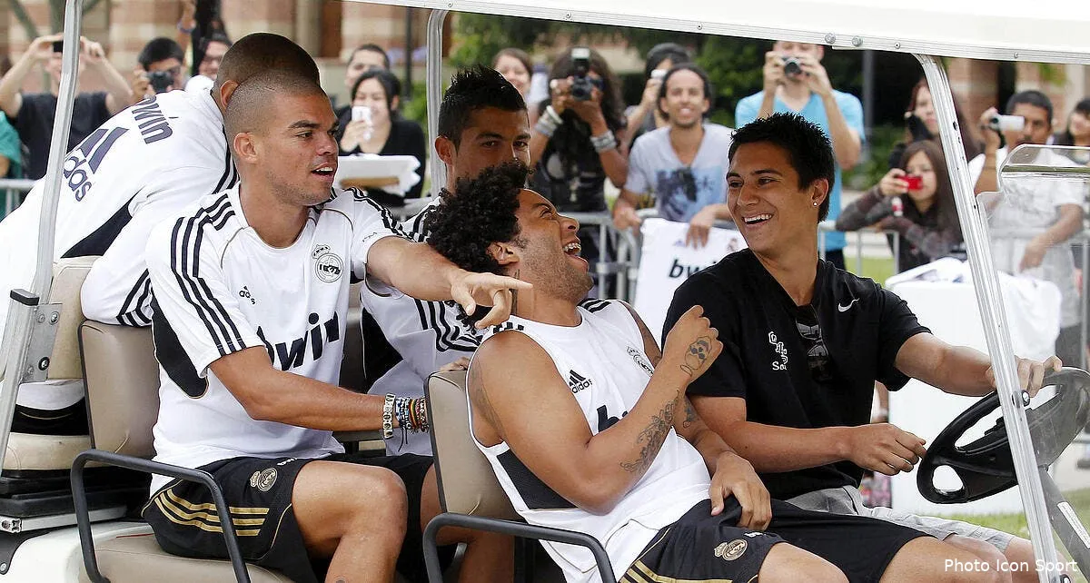 video l entraineur du real madrid version cour d ecole iconsport alf 140711 01 01105585