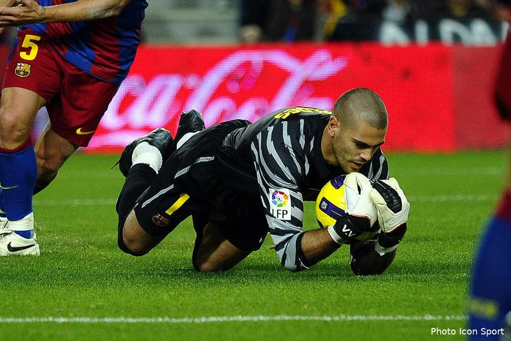 video la comedie de valdes et busquets pour prendre un carton jaune 69586 17558