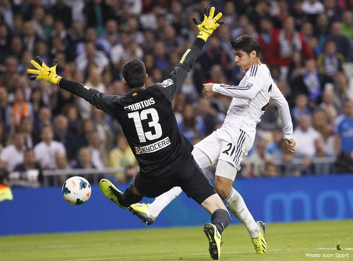 video la pathetique simulation de courtois face au real iconsport mar 280913 89 1066635