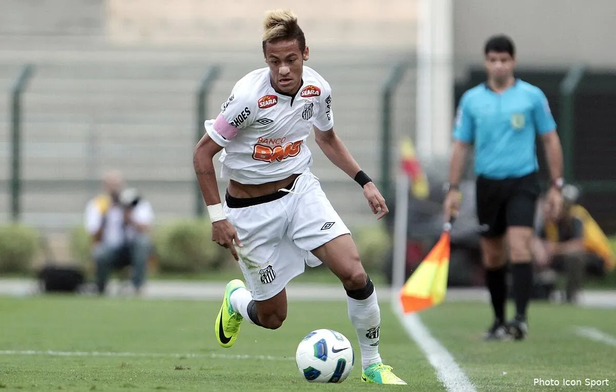 video le dribble qui rend fou signe neymar iconsport ppg 291111 01 0633813