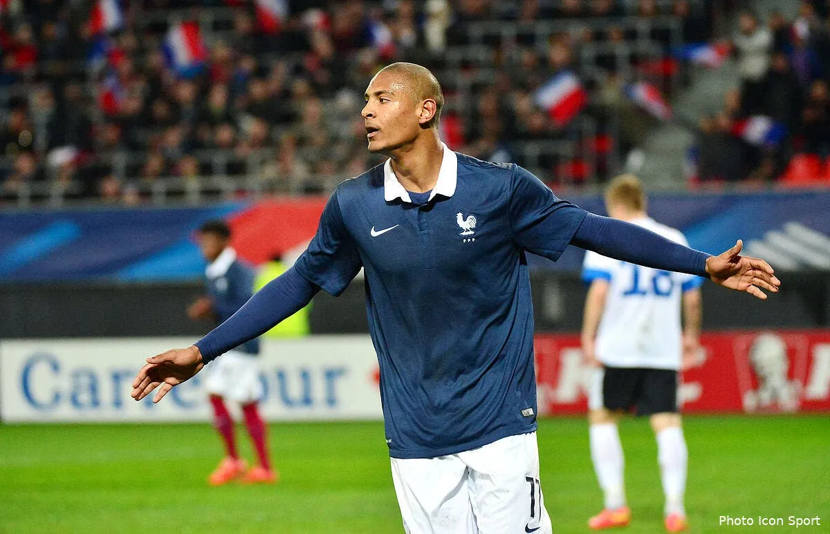 video le festival offensif des bleuets face a l estonie iconsport win 250315 05 04107479