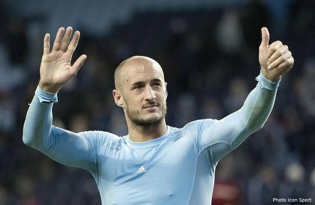 video le heros de la mls est un globe trotter francais iconsport pho 021112 81 0371581