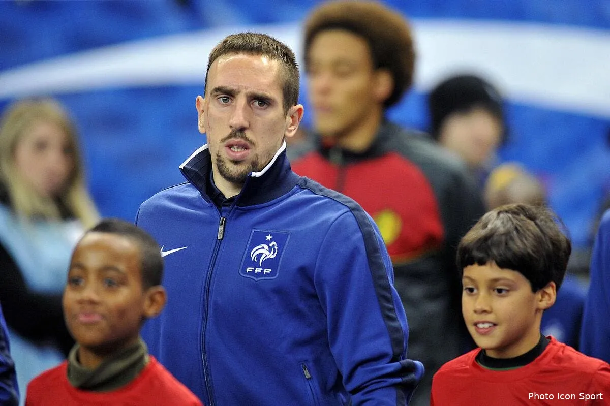 video les supporters belges chambrent ribery avec zahia iconsport noe 151111 22 4127333