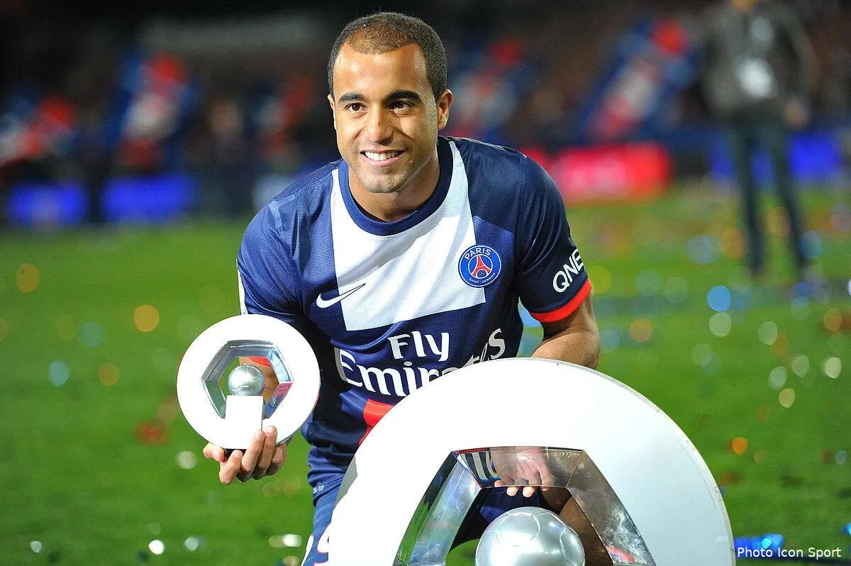 video lucas a l entrainement du psg quel numero de cirque iconsport meu 170514 08 2188517