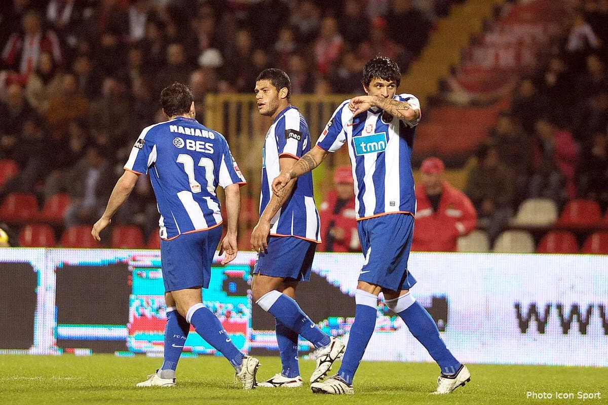 video lucho marque un but magique pour son retour a porto iconsport vcr 080309 36 3930781