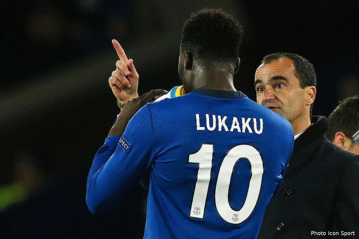 video lukaku monte en tribune adverse pour s excuser iconsport bpi 061114 08 08118335