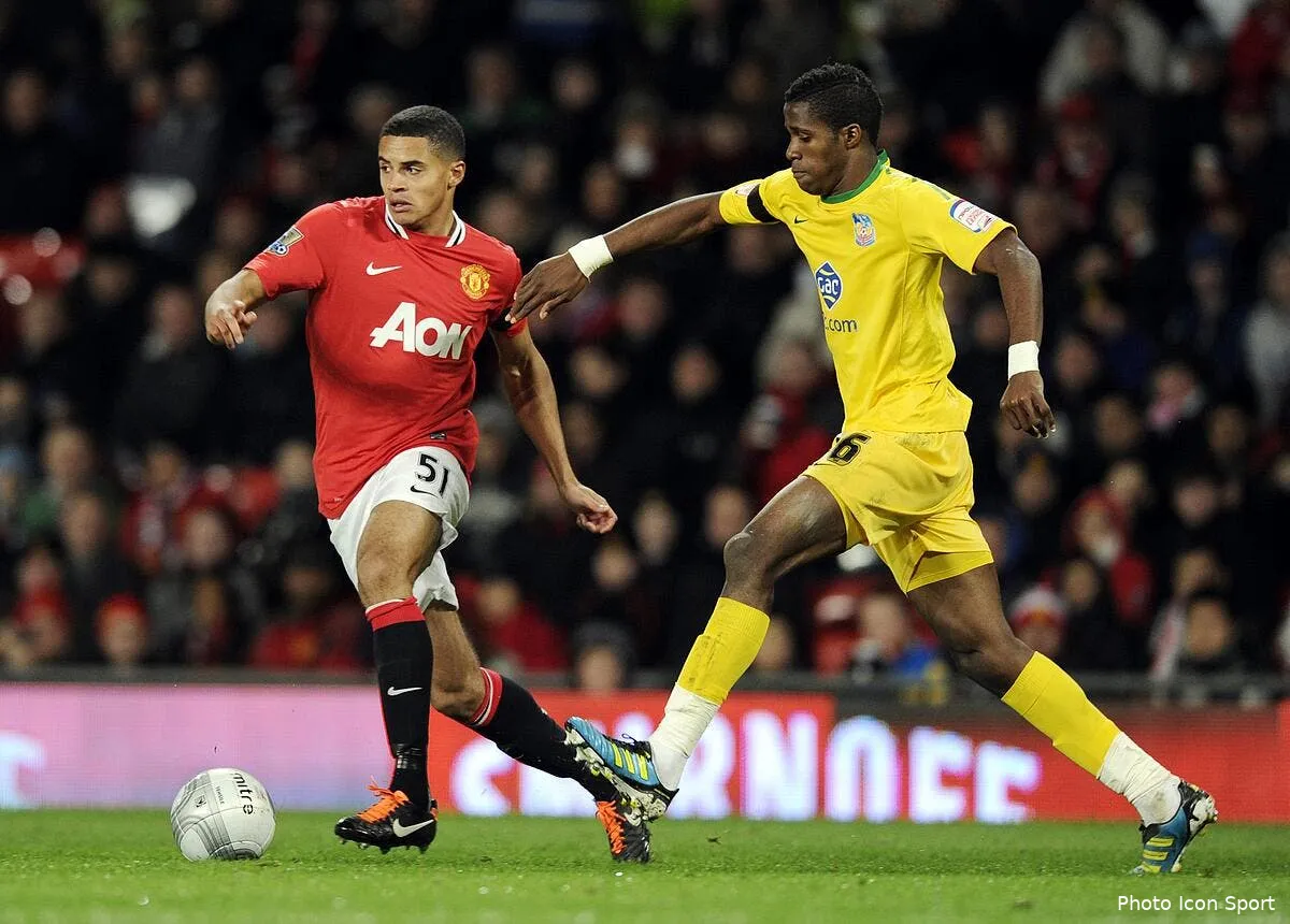 video manchester united etait vraiment a cote de ses pompes iconsport spi 3011111 33 1727989