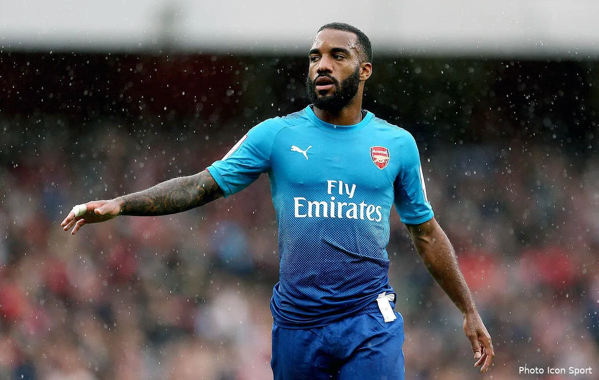 video premier but a l emirates stadium pour lacazette iconsport icon pa 32228786187997