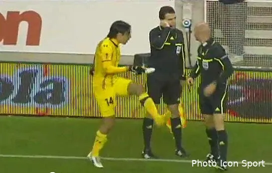 video regle n 1 ne jamais balancer sa chaussure a un arbitre capture d ecran 2011 10 21 a 10 35 0326248
