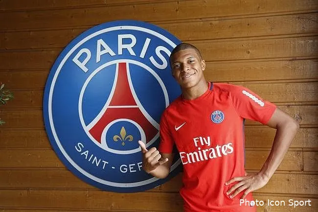video suivez la conference de presse de mbappe en direct psg mbappe premier arrive au camp des loges di4qzkowsay7lns 192163192345