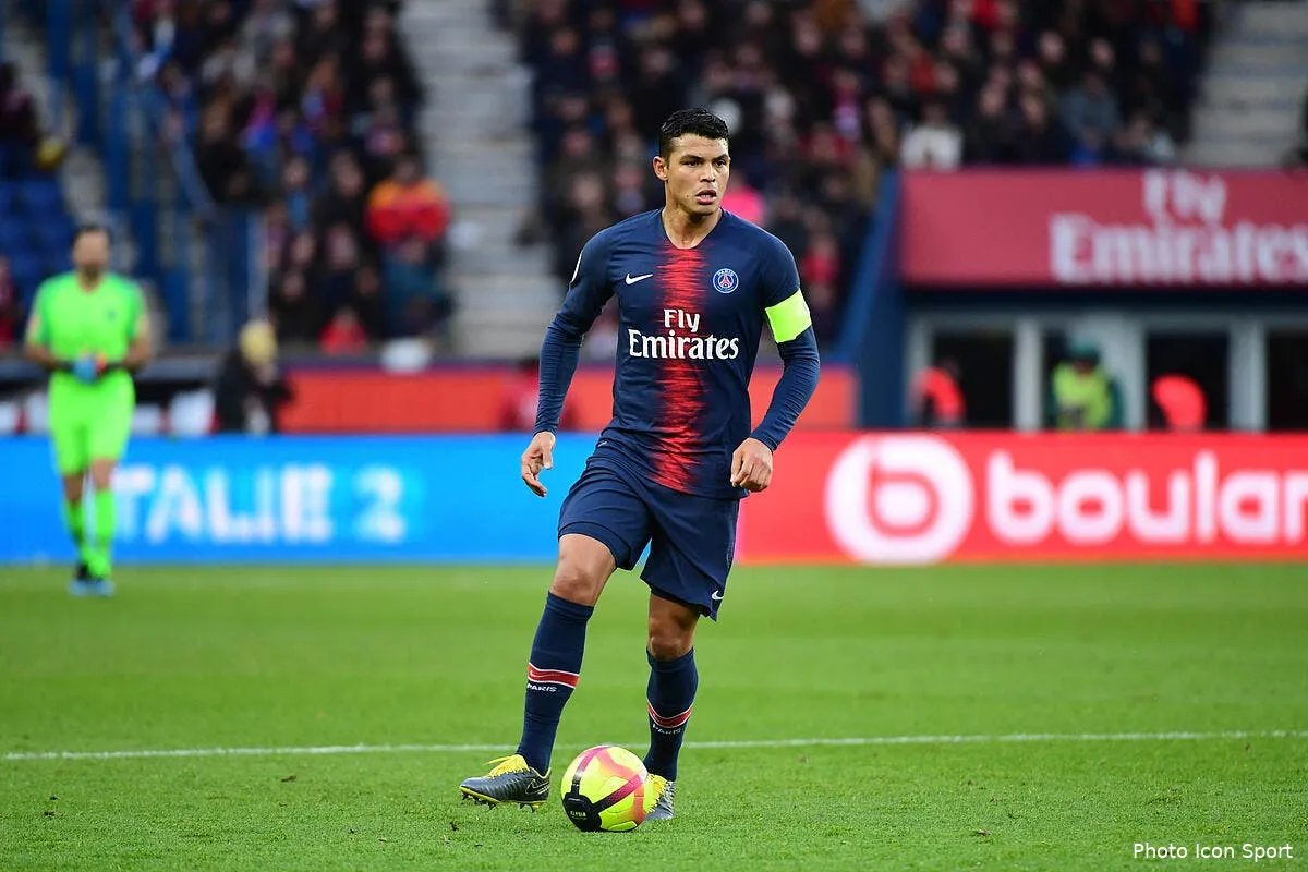 video thiago silva fait un enorme buzz a glastonbury il adore ca icon win 090219 01 80445257495