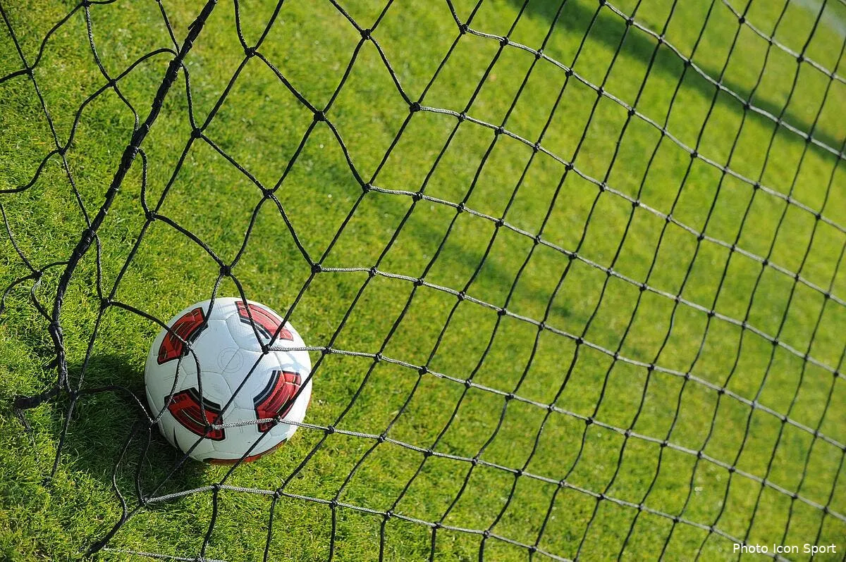 video un but apres six secondes de jeu iconsport jpt 190411 99 1024778