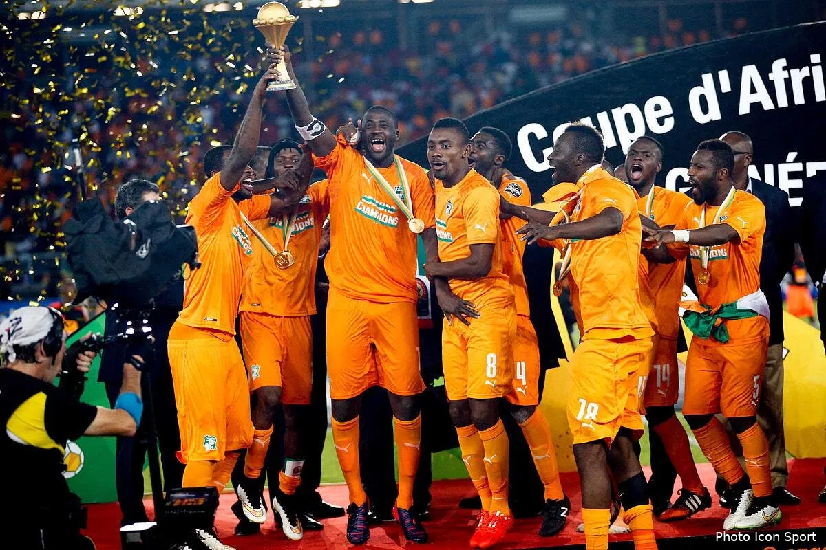 video un million de personnes a abidjan pour les vainqueurs de la can iconsport mbm 080215 08 09103909