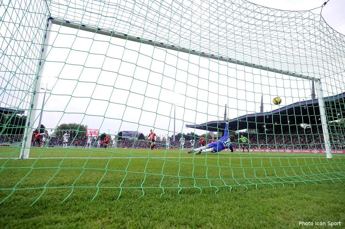 video un penalty renversant en islande iconsport gad 300411 04 4520351