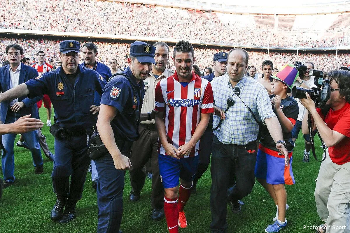 video villa cree une petite emeute a sa presentation a l atletico iconsport lof 150713 08 1761605